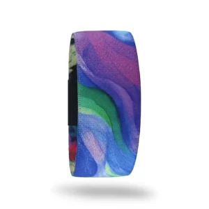 QOOP Band Draelis elastik bileklik – mor, mavi ve yeşil tonlarda soyut dalga desenli unisex kumaş bileklik modeli.